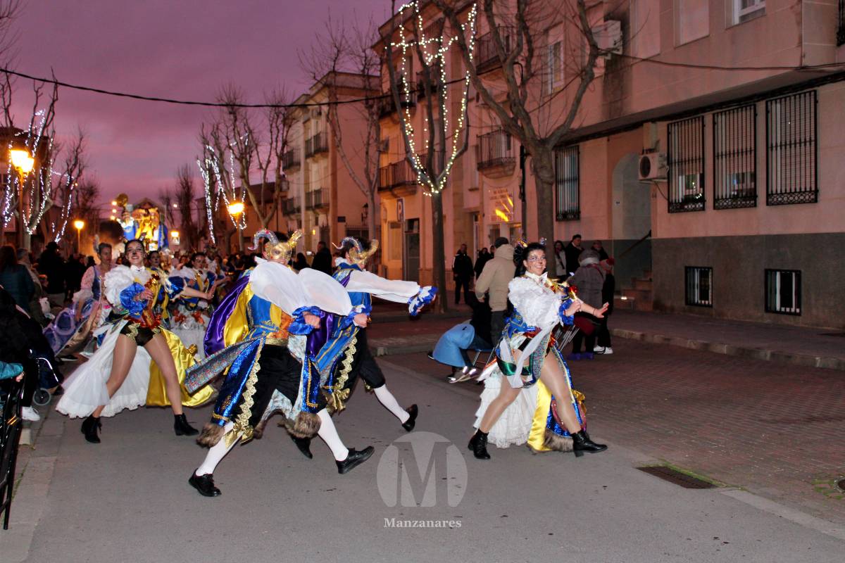 Los Perchas y La Unión ganan el XXXIV Concurso Regional de Comparsas y Carrozas de Manzanares