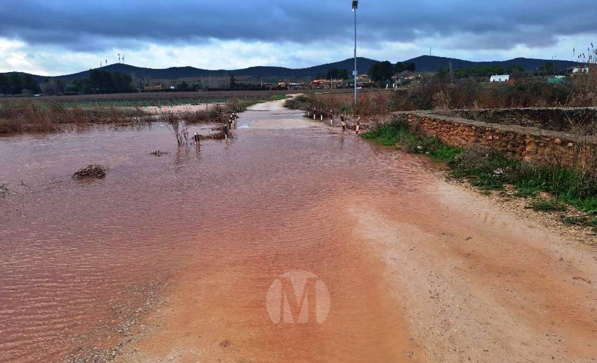 El río Azuer vuelve a llevar agua a su paso por Membrilla y Manzanares tras las intensas lluvias de febrero