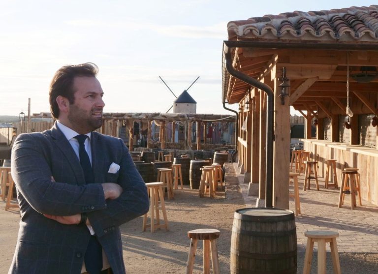 Puy du Fou lleva a los tribunales a su ex CEO en España por presunta gestión desleal