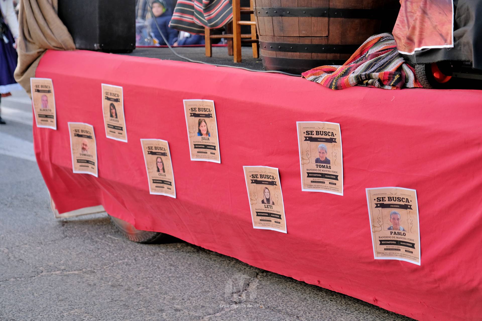 El Gran Desfile de Comparsas recorre Argamasilla de Alba con diez agrupaciones