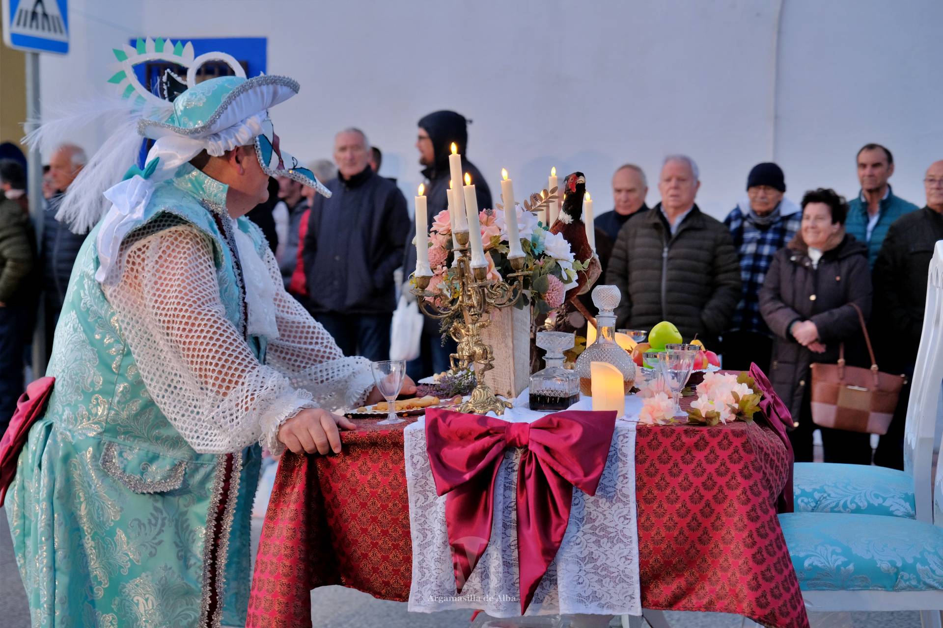 El Gran Desfile de Comparsas recorre Argamasilla de Alba con diez agrupaciones