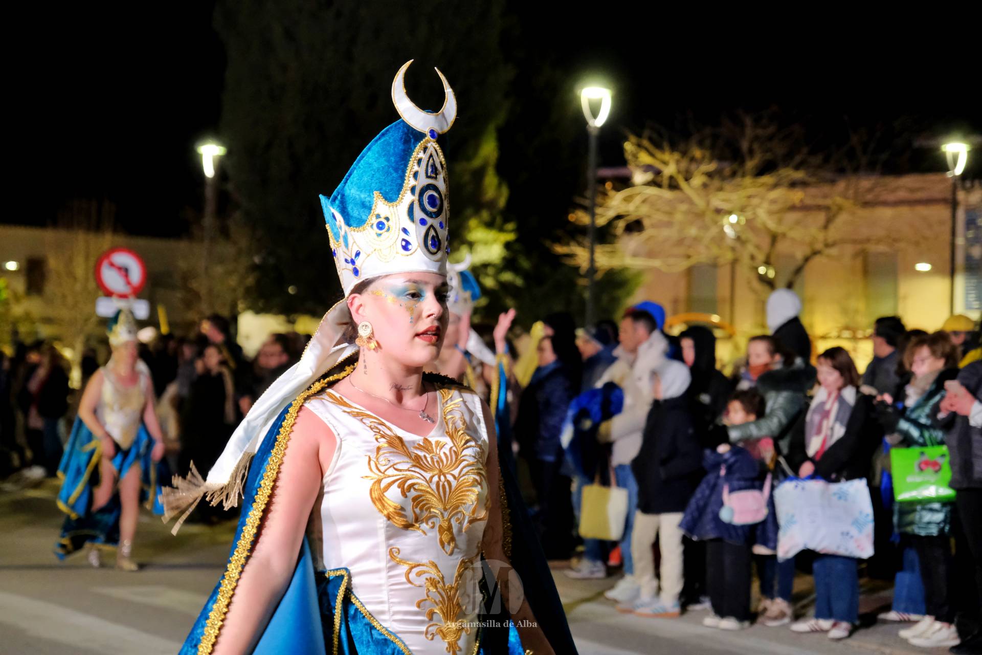 El Gran Desfile de Comparsas recorre Argamasilla de Alba con diez agrupaciones