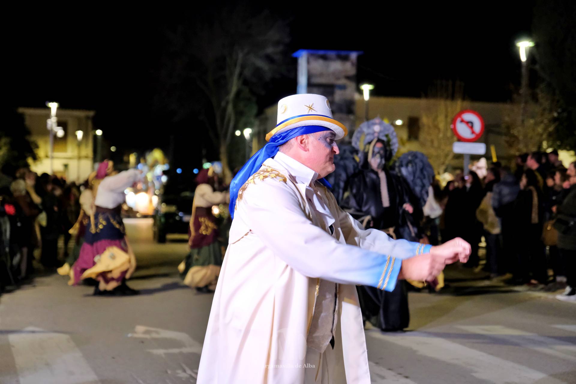 El Gran Desfile de Comparsas recorre Argamasilla de Alba con diez agrupaciones