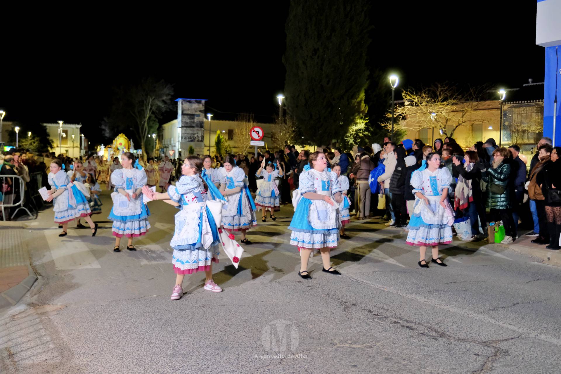 El Gran Desfile de Comparsas recorre Argamasilla de Alba con diez agrupaciones