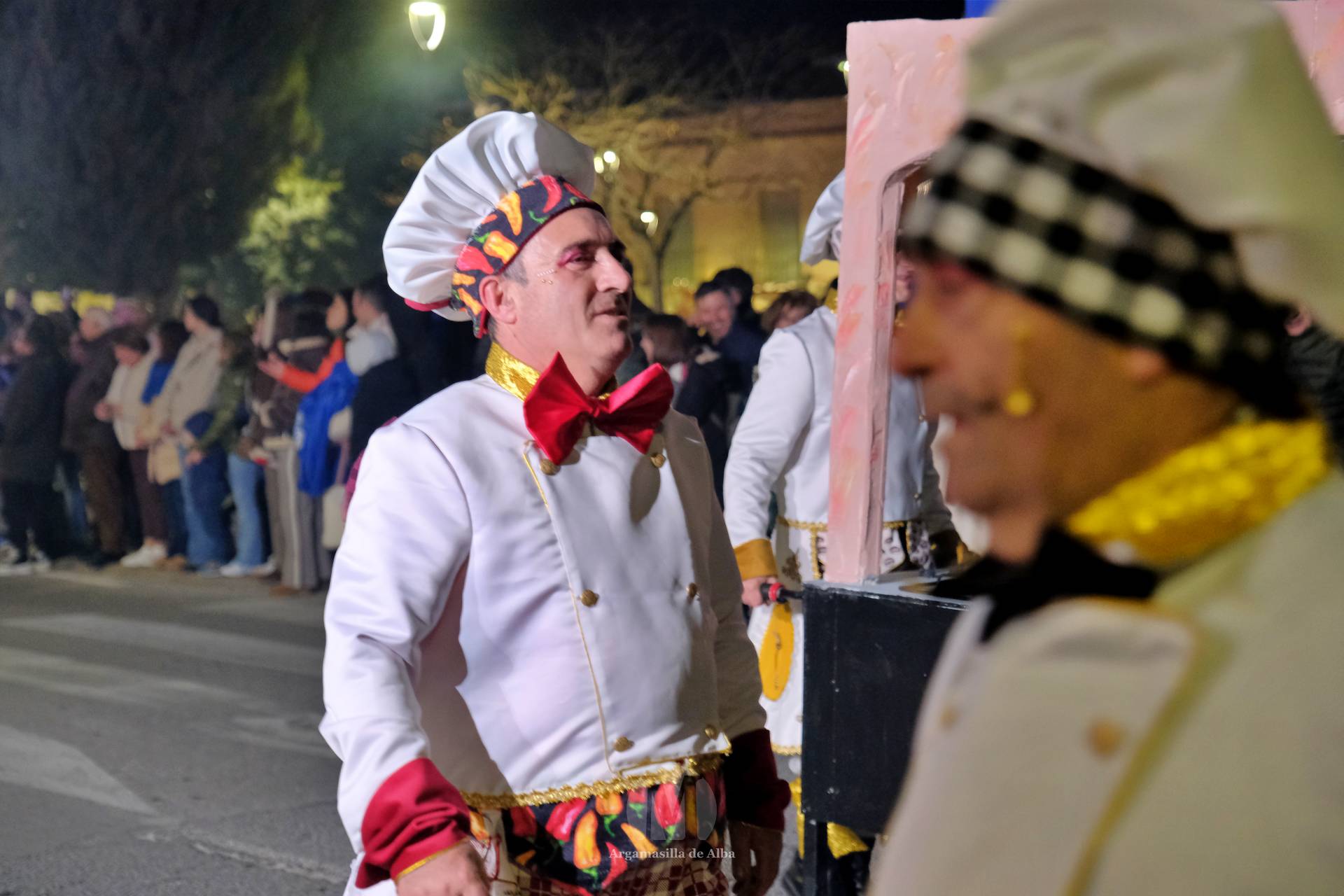 El Gran Desfile de Comparsas recorre Argamasilla de Alba con diez agrupaciones