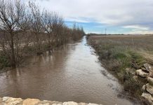 Albacete activa el plan de emergencias tras el desbordamiento subterráneo del canal de María Cristina