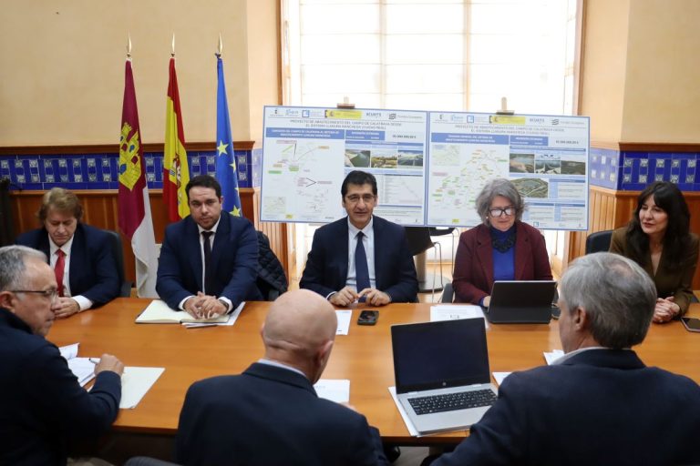 La tubería de la Llanura Manchega da el primer paso para asegurar el agua a 155.000 personas en el Campo de Calatrava