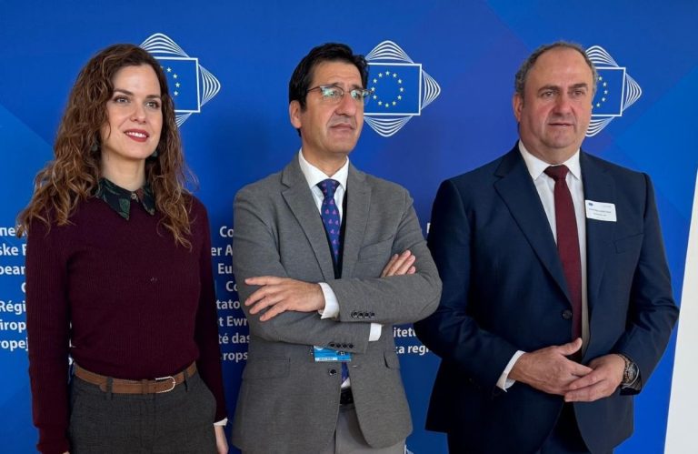 C-LM exige en Bruselas más fondos de la PAC para evitar el retroceso del campo