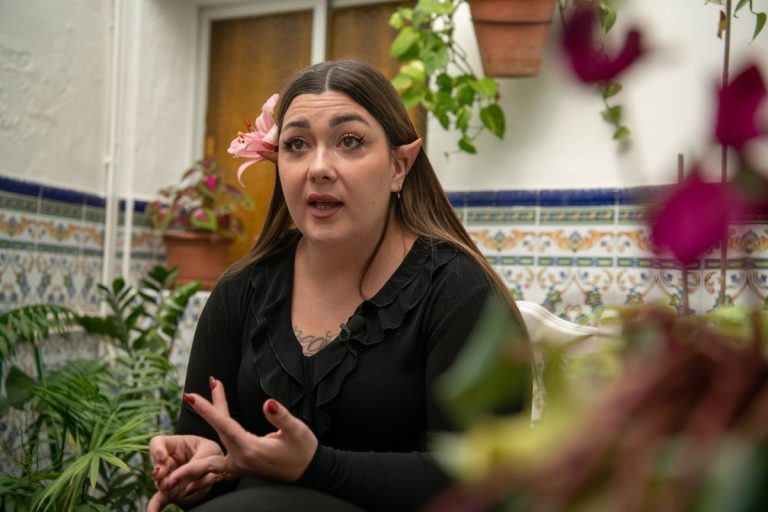 La cantante ciudadrealeña Lapili presenta su segundo disco: hadas que bailan en ‘Miss Fatty Fairy’