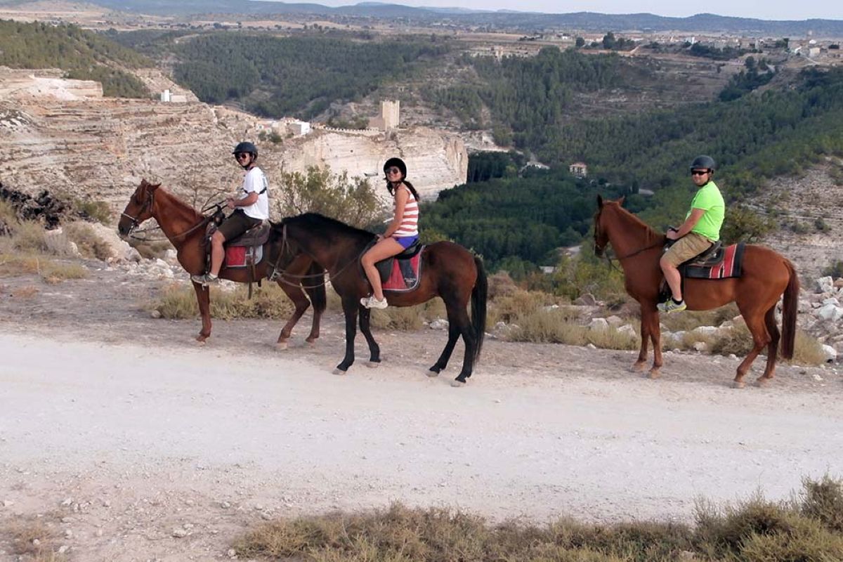 Ocio alternativo: 3 rutas a caballo para disfrutar de los paisajes de Castilla-La Mancha
