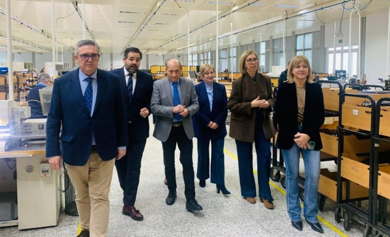 Núñez propone en Manzanares bajar impuestos y reducir trabas a las empresas