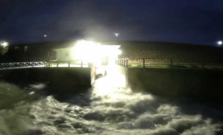 El pantano de Vallehermoso abre el desagüe al 89 %