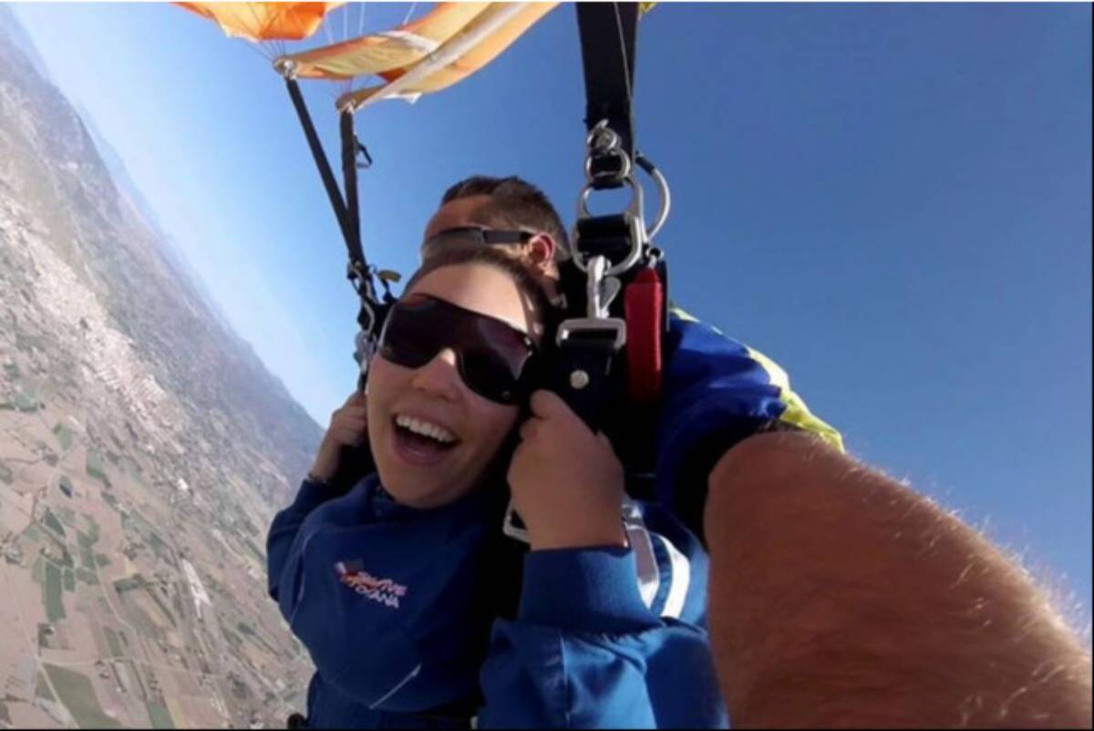 Lanzarse al vacío: cuatro lugares para hacer paracaidismo en Castilla-La Mancha