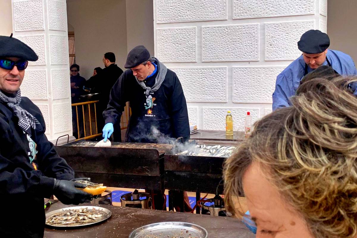 Manzanares celebra el Miércoles de Ceniza con una gran sardinada popular