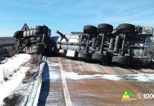 Vuelca un camión cisterna en la A-43 a su paso por Argamasilla de Alba sin dejar heridos