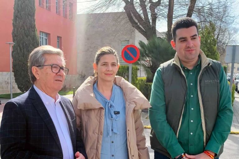 Carolina Agudo denuncia la “dejadez” del Gobierno regional con el Hospital de Manzanares