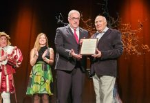 Manzanares da el nombre de Rafael Zárate Molero a su Casa de Cultura en un emotivo homenaje en vida