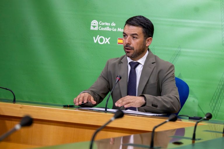 Vox pide reactivar la carrera profesional en C-LM tras 14 años paralizada