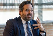 Núñez acusa a Page de «confundir» a la gente después de pedir el voto para «un candidato sanchista»