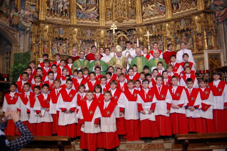 El colegio más antiguo de España está en Toledo: 1.500 años de historia y un coro de niños