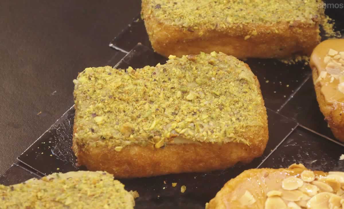 Las torrijas de Sánchez: tres días de elaboración para un dulce de Semana Santa “cremoso y lleno de sabor”