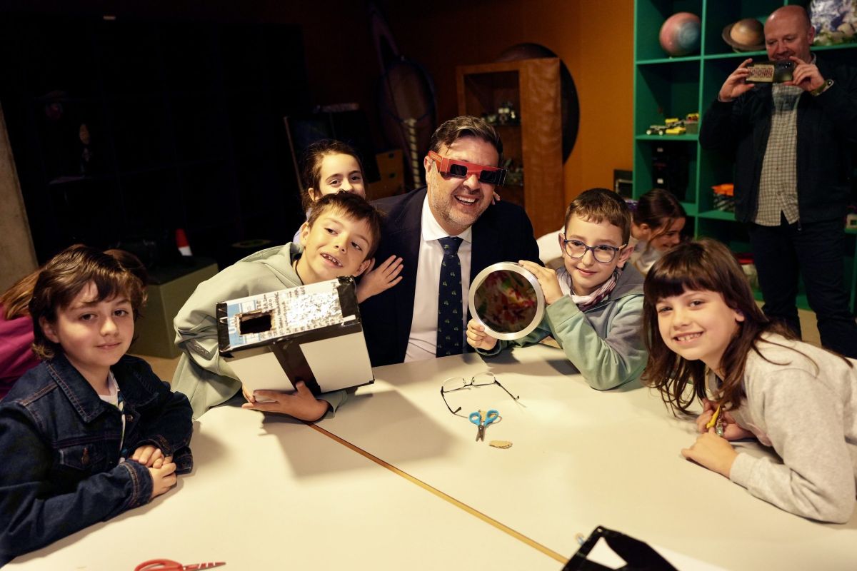 Astronomía en estado puro: 360.000 estudiantes de C-LM verán el eclipse solar de agosto