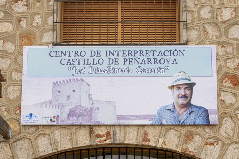 José Díaz Pintado Carretón pone nombre al Centro de Interpretación Castillo de Peñarroya