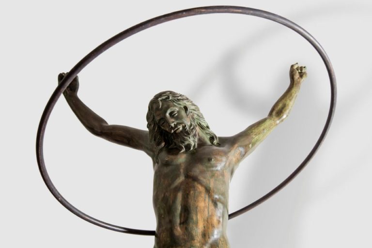 El ‘Cristo del Hula Hoop’: la escultura de 4 metros que no gusta a todos en Toledo