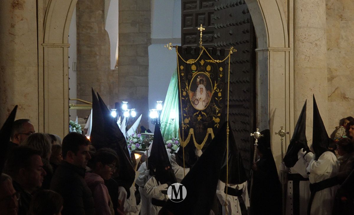 La procesión del Jueves Santo recorre Argamasilla de Alba con gran participación