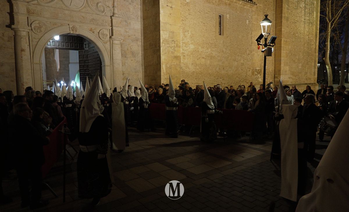 La procesión del Jueves Santo recorre Argamasilla de Alba con gran participación