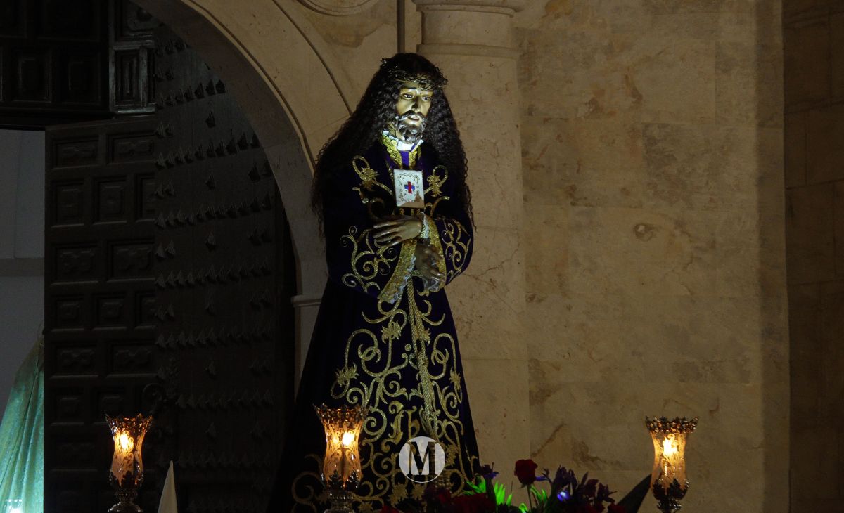 La procesión del Jueves Santo recorre Argamasilla de Alba con gran participación