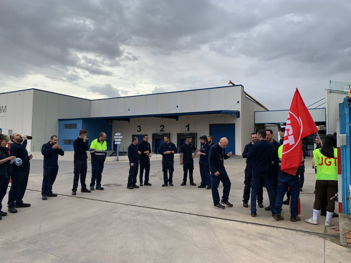 La plantilla de Brahm en Manzanares se moviliza para exigir mejoras salariales y desbloquear el convenio