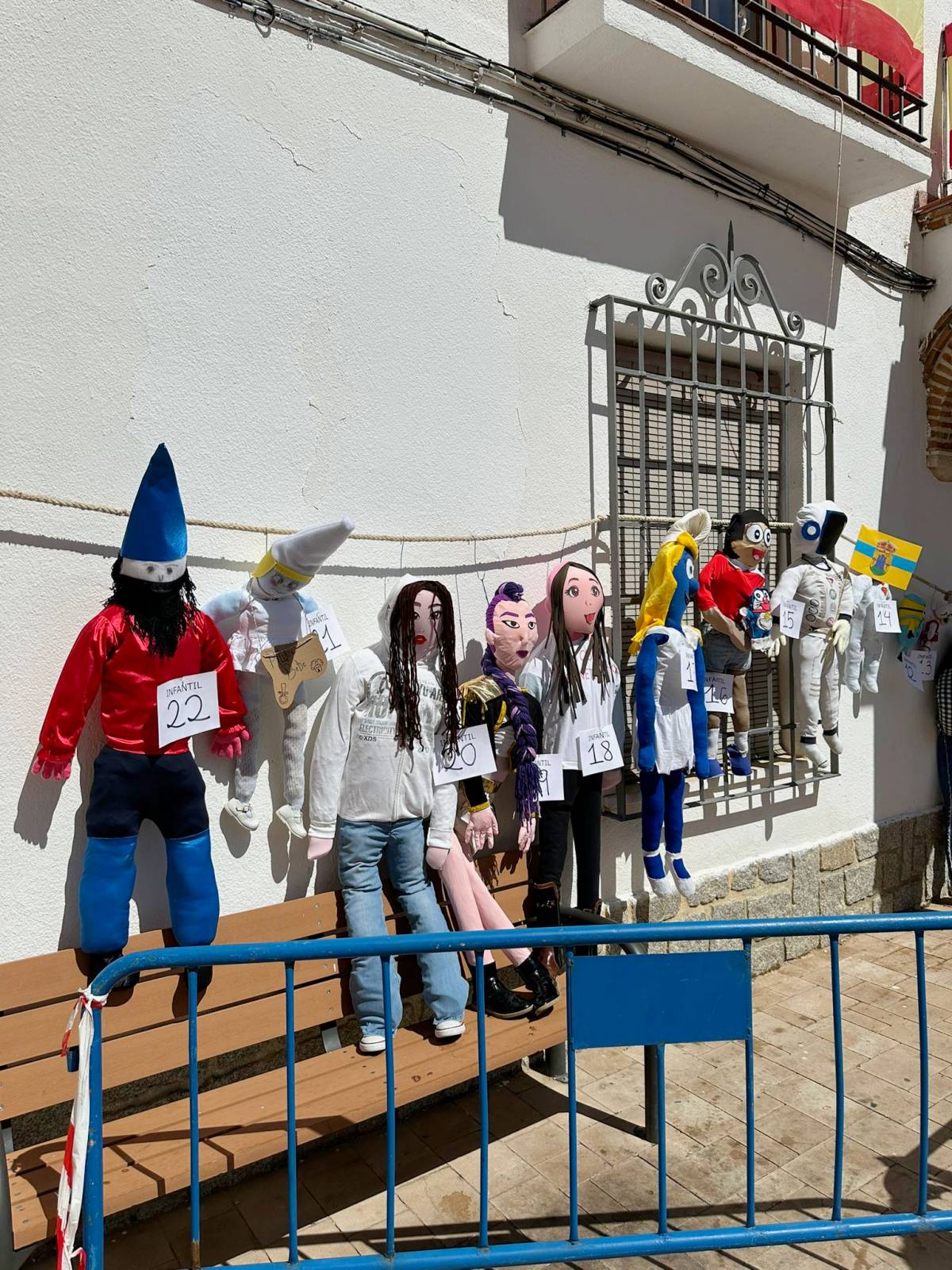 Villarrubia de Santiago revive el espíritu de los peleles