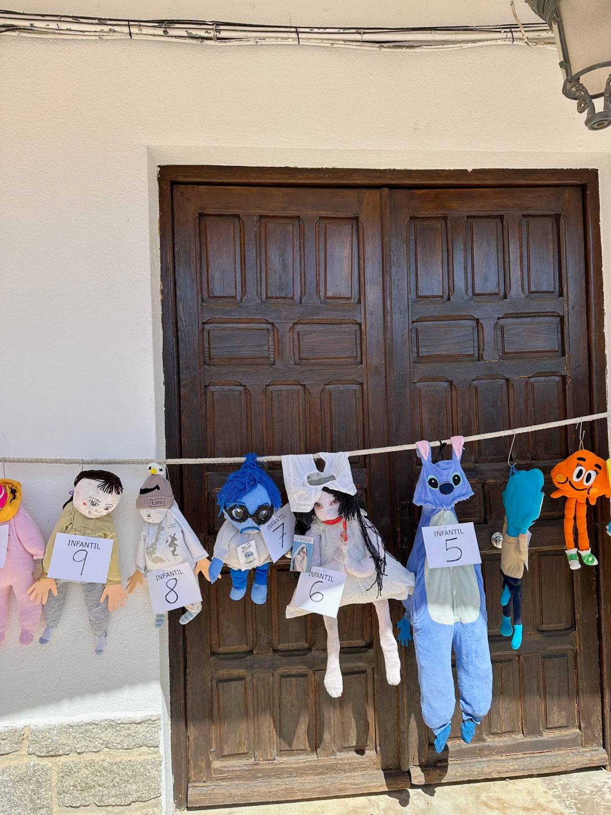 Villarrubia de Santiago revive el espíritu de los peleles