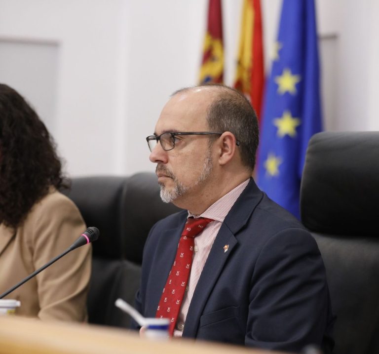 Bellido califica de “humillación intolerable” que la reforma del Estatuto de C-LM se retocara en Madrid