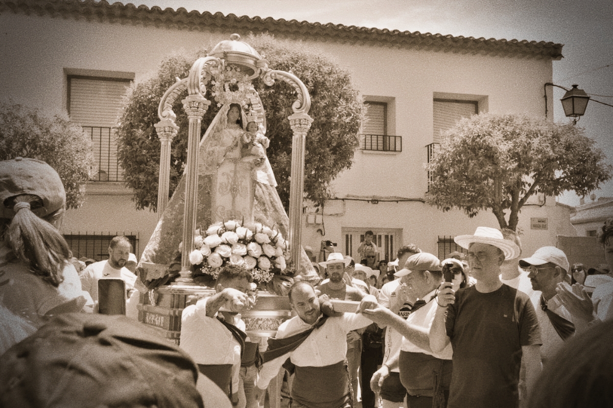 Vírgenes, romeros y convivencia en C-LM: Devociones que unen y sacan brillo a la tierra