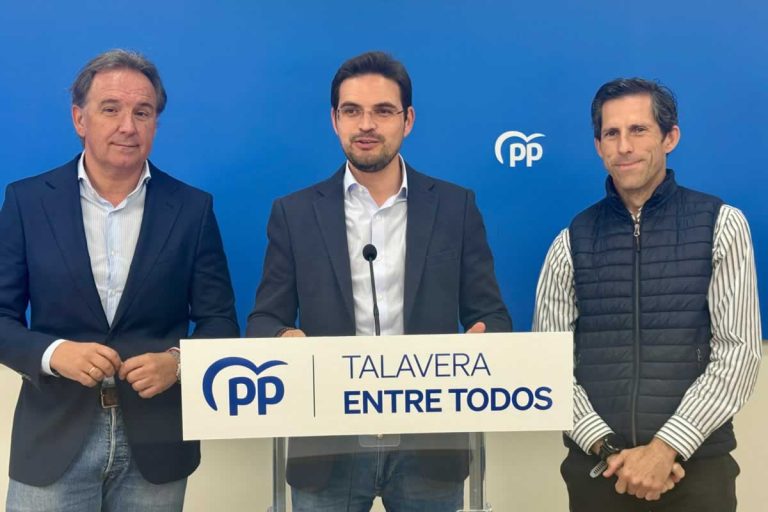 El PP acusa a Page de “prometer y no cumplir” en sanidad tras su visita a Talavera
