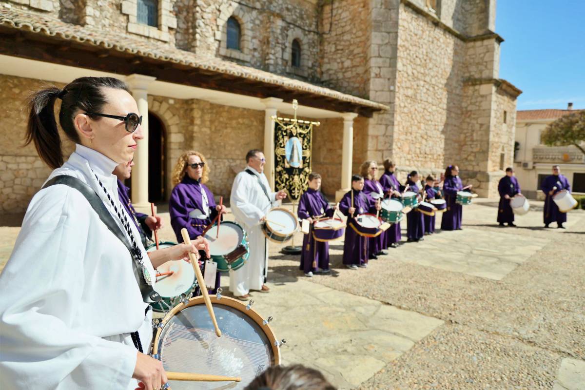De las tamboradas infinitas a las procesiones en silencio, Castilla-La Mancha despliega su fe