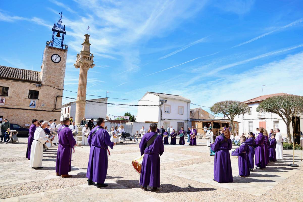 De las tamboradas infinitas a las procesiones en silencio, Castilla-La Mancha despliega su fe