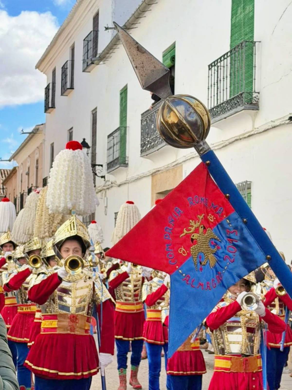 De las tamboradas infinitas a las procesiones en silencio, Castilla-La Mancha despliega su fe