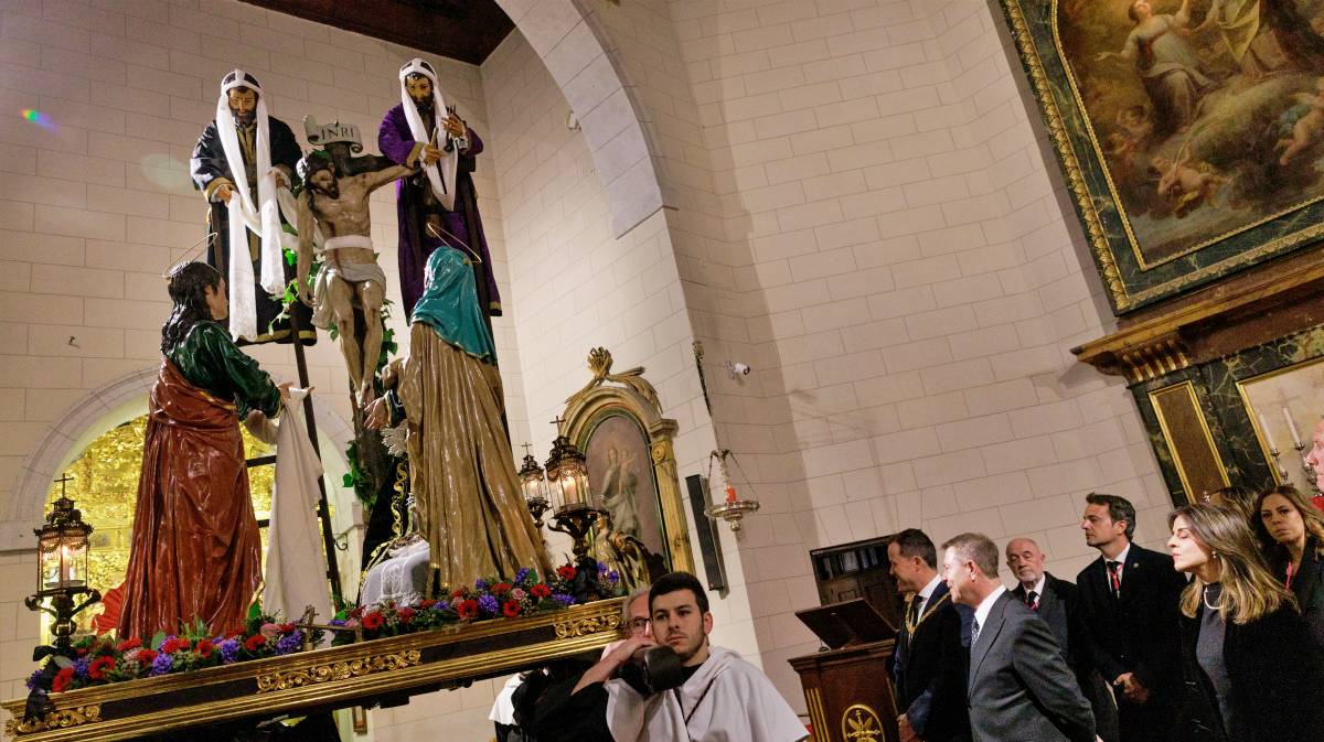 De las tamboradas infinitas a las procesiones en silencio, Castilla-La Mancha despliega su fe