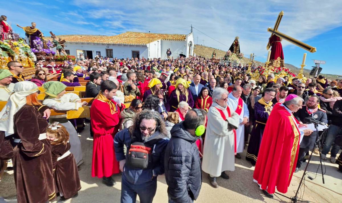 De las tamboradas infinitas a las procesiones en silencio, Castilla-La Mancha despliega su fe