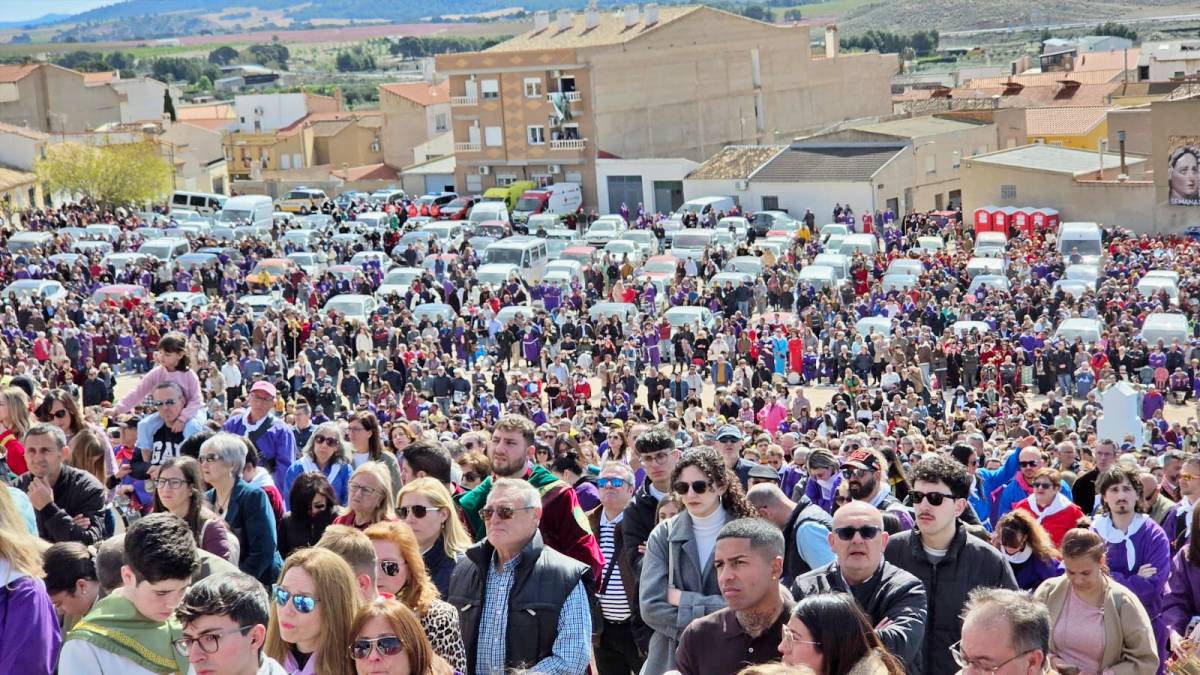 De las tamboradas infinitas a las procesiones en silencio, Castilla-La Mancha despliega su fe