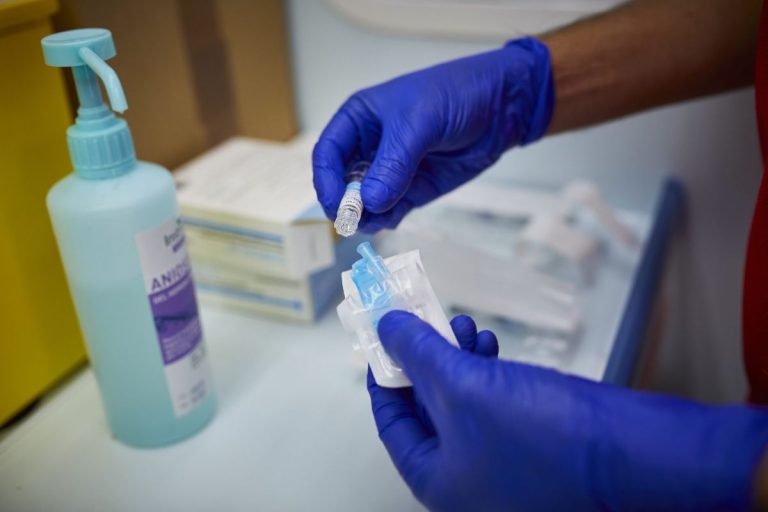 C-LM compra 46.000 dosis de vacuna intranasal de gripe para niños