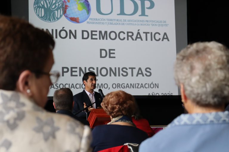 Castilla-La Mancha refuerza sus programas de envejecimiento activo escuchando a los nuevos pensionistas