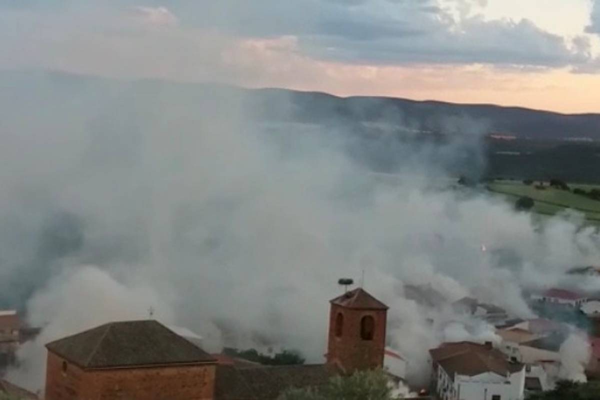 Las Luminarias de Fontanarejo: una tradición de fuego, romero y memoria