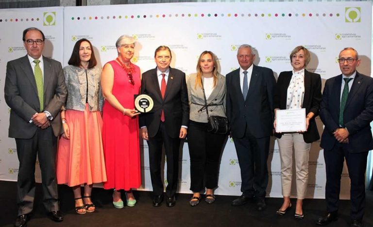 Nuestra Señora de la Antigua y Santo Tomás recibe el Premio Igualdad de Oportunidades de Cooperativas Agro-alimentarias de España