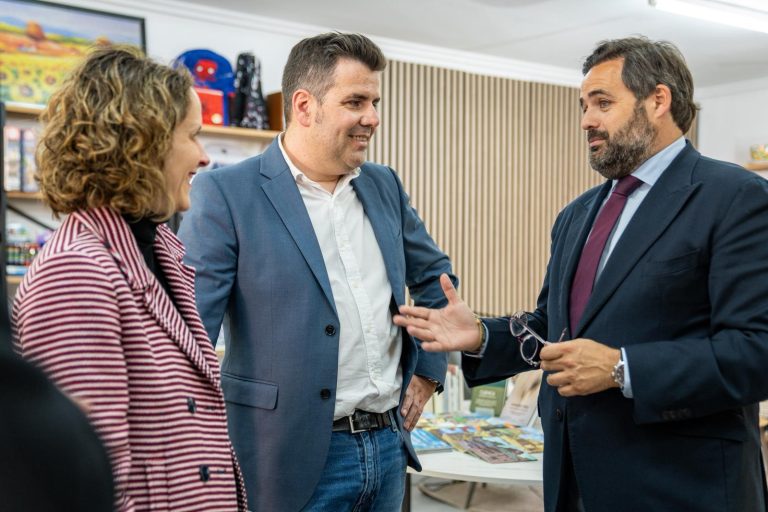 Núñez propone un “contrato” con los autónomos y emprendedores de Castilla-La Mancha