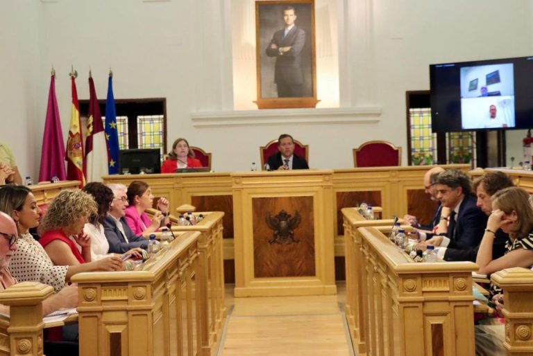El Ayuntamiento de Toledo reclama su integración en el AVE Madrid-Lisboa y rechaza la marginación de la ciudad