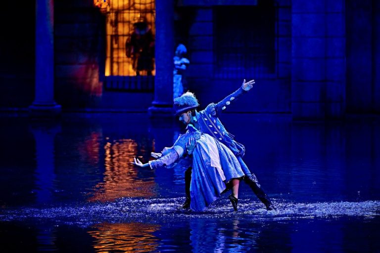 Actores, danza y acrobacias: se buscan 25 artistas para formarse este verano en Puy du Fou